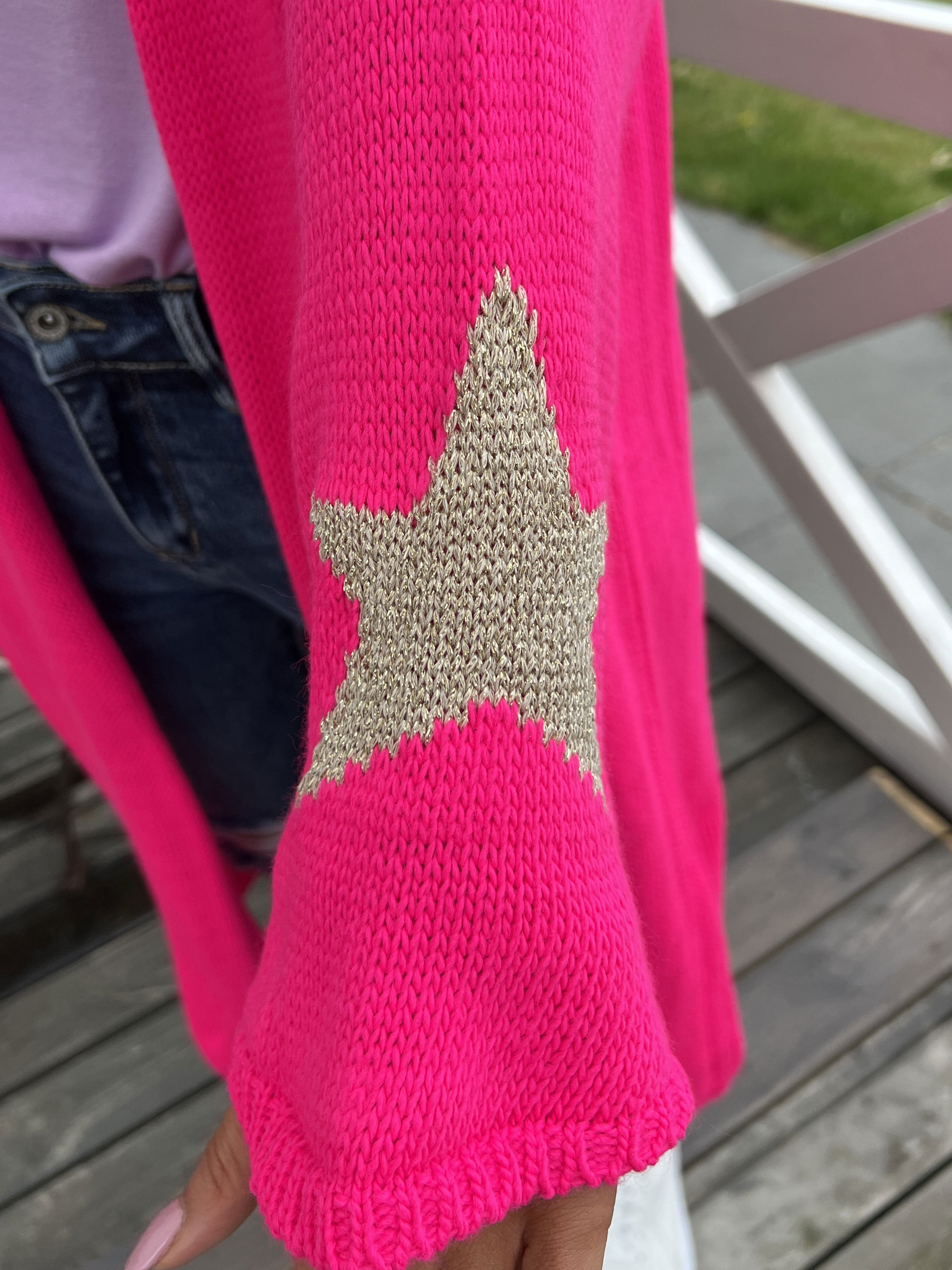 Lowa - Stickad kofta med stjärna på ärmen